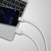 Swissten Textile USB / USB-C 1,2 m töltő és adatkábel