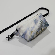 High Tail Designs Fanny Pack Foggy Forest övtáska