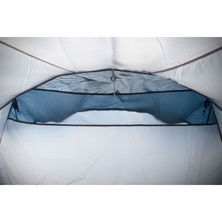 Pinguin Omega 4 4 személyes sátor előtérrel