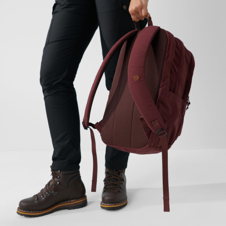 Fjällräven Räven 28 hátizsák