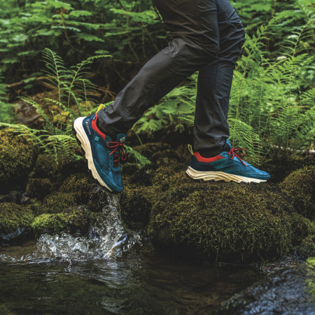 Túra- és szabadidő cipők