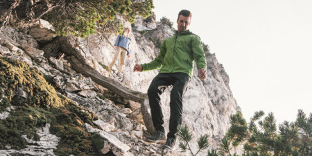 Nagy tavaszi kabátvásár - akár 65 % kedvezmény férfi, női és gyerek kabátokra