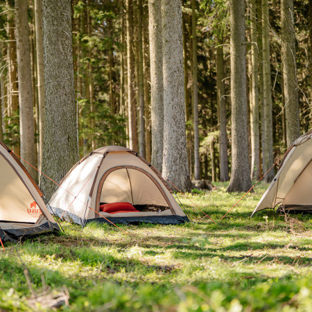 Sátrak - 690 modell 30 márkától, minden raktárkészleten! Kezdődik a szezon.