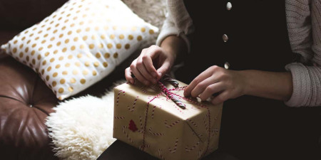 Ajándék tippek, amelyek minden nőnek tetszenek