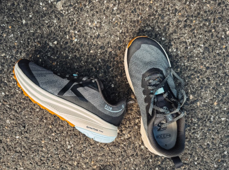 TESZT: Keen Roam Women – univerzális cipő trailre és hegyi túrákra