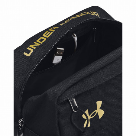 Under Armour Contain Travel Kit tárolótok utazáshoz