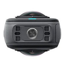 Insta360 X5 kamera