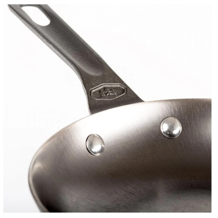 GSI Outdoors Guidecast Frying Pan 254 mm öntöttvas serpenyő