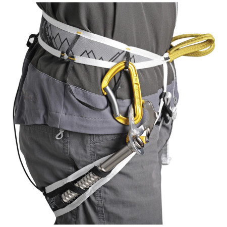 Beülő Singing Rock Serac