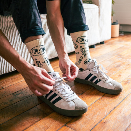 YY VERTICAL Climber Doodle zokni