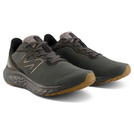 New Balance Fresh Foam Arishi v4 férficipő