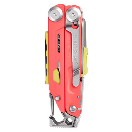 Leatherman Signal multitool
