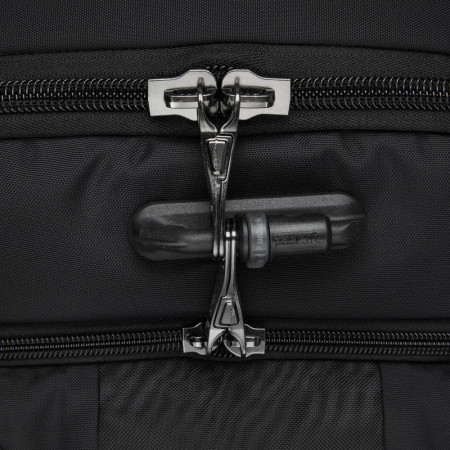 Pacsafe EXP45 utazó hátizsák