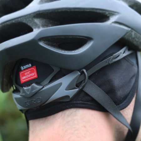 Kama AW20 sapka sisak alá