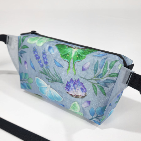 High Tail Designs Fanny Pack Nocturna övtáska