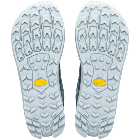 Altra Lone Peak 9+ GTX női futócipő