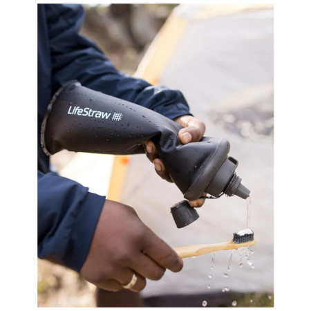 LifeStraw Peak Squeeze Bottle 650ml filteres kulacs