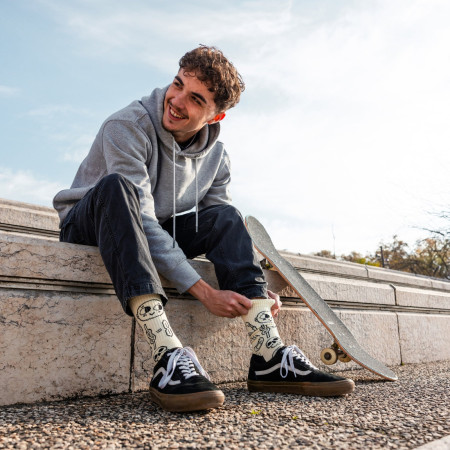 YY VERTICAL Climber Doodle zokni