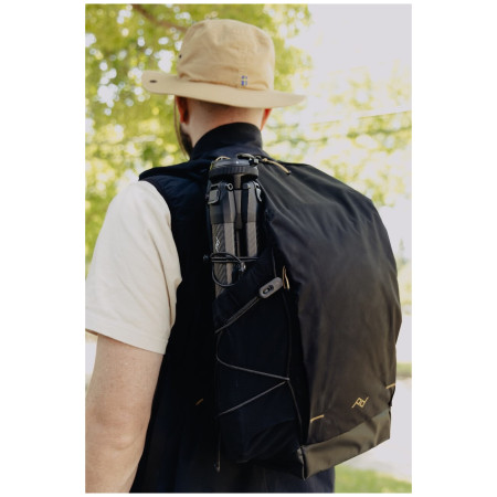 Peak Design Outdoor Backpack Zip 18L hátizsák