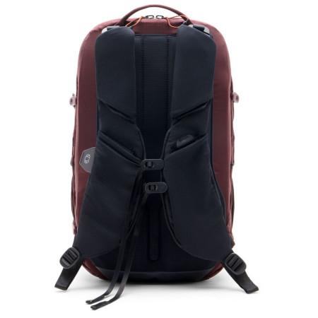 Peak Design Outdoor Backpack Zip 18L hátizsák