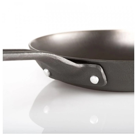 GSI Outdoors Guidecast Frying Pan 254 mm öntöttvas serpenyő