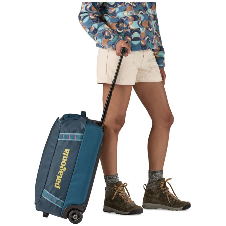 Patagonia Black Hole Wheeled Duffel 40L bőrönd