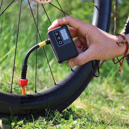 Solight Digitális mini zsebkompresszor kompresszor