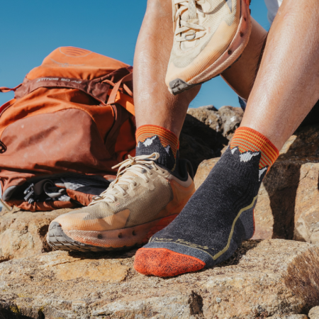 Darn Tough M Hiker Quarter Midweight With Cushion férfi zokni