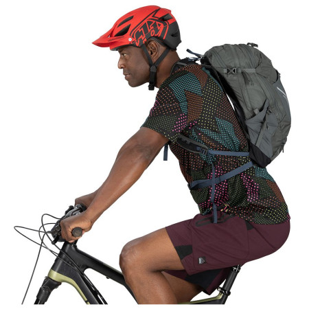 Osprey Syncro 12 hátizsák