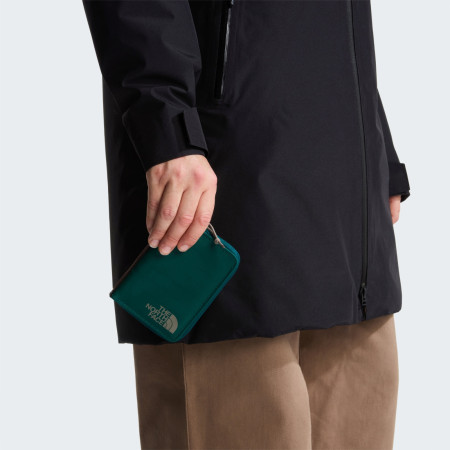 The North Face Base Camp Voyager Wallet pénztárca