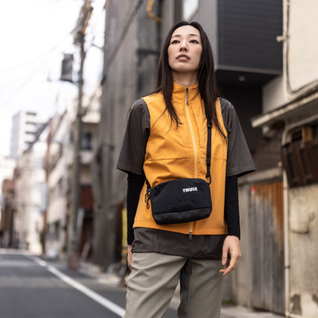 Thule Paramount 2L válltáska