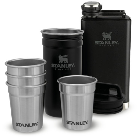 Stanley Laposüveg 250ml + 4 db felespohár ajándék szett