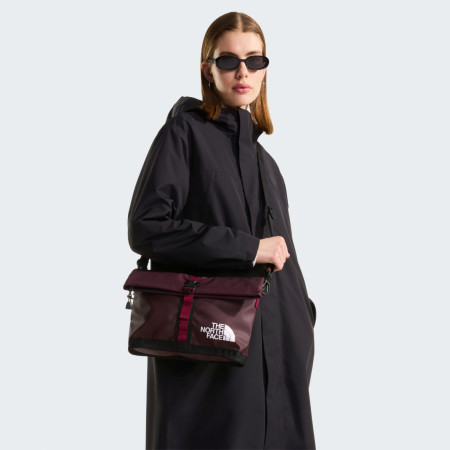 The North Face Base Camp Shoulder Bag válltáska