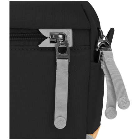 Pacsafe Go Crossbody válltáska