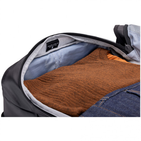 Thule Chasm Carry On Duffel 40L gurulós táska
