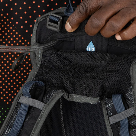 Osprey Syncro 12 hátizsák